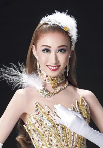 実咲凜音